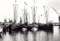 Vlaggegetjesdag visserschepen in haven Delfzijl